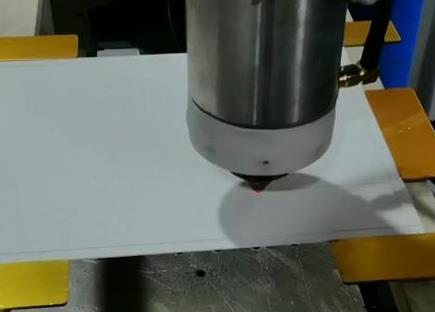 Analysis of laser rotary cutting drilling technique for ceramic plate substrate